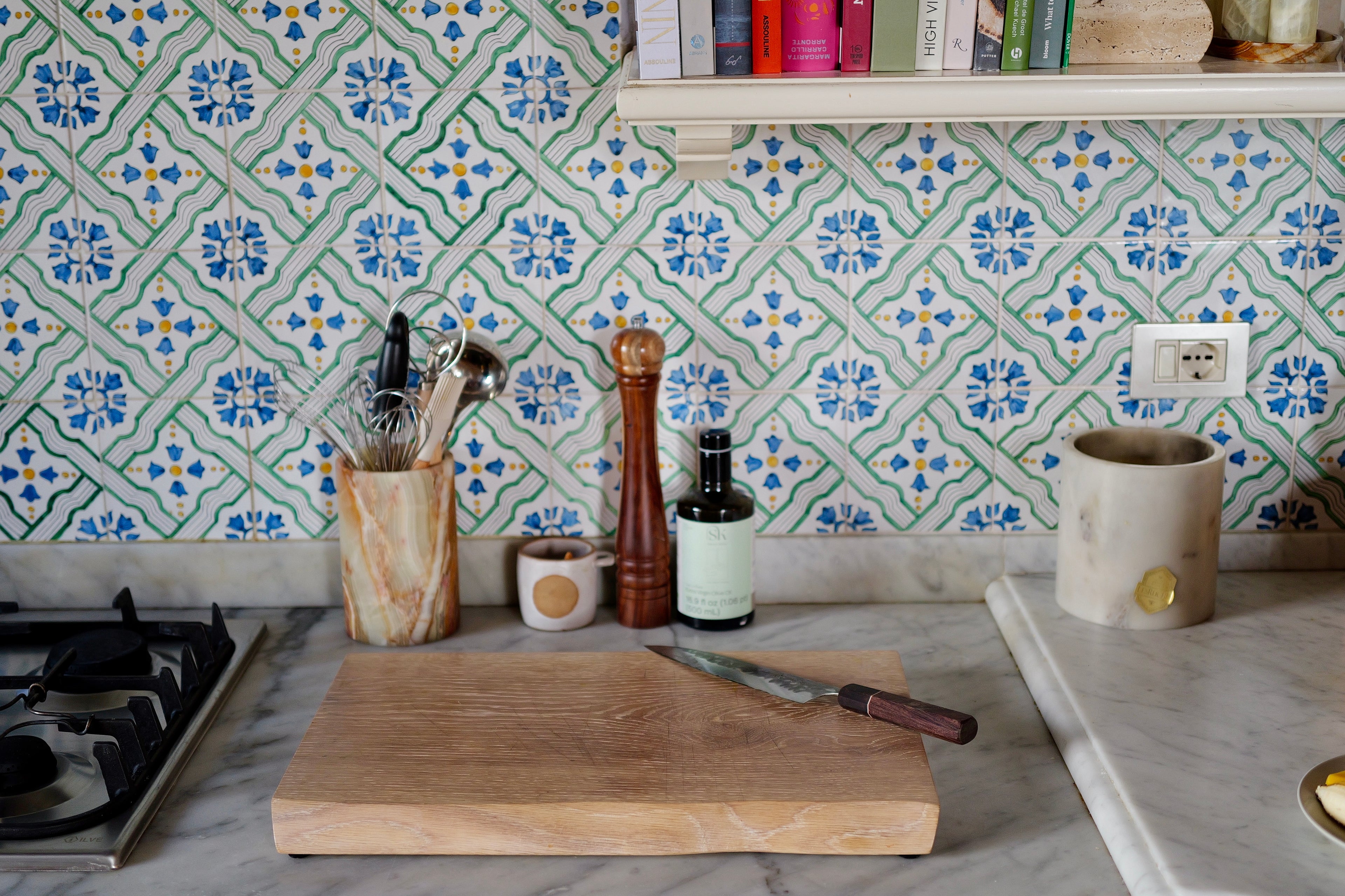 Eco-Luxe Florence Cutting Board – X The Wooden Palate - White Oak Edition