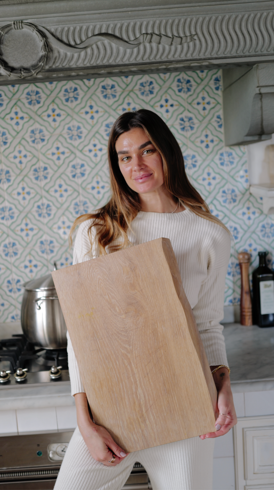 Eco-Luxe Florence Cutting Board – X The Wooden Palate - White Oak Edition